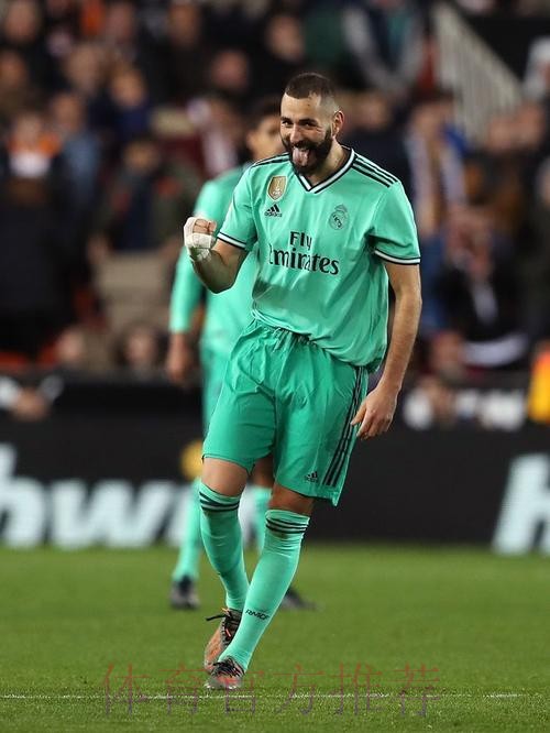 皇马2米巨人太忙!3次超燃神扑 齐祖:他拯救我们